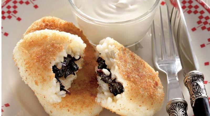 Обложка рецепта Зразы из рисовой каши на молоке с черносливом