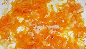 Шаг 3 приготовления Тилапия с винными грушами на рисовой подушке