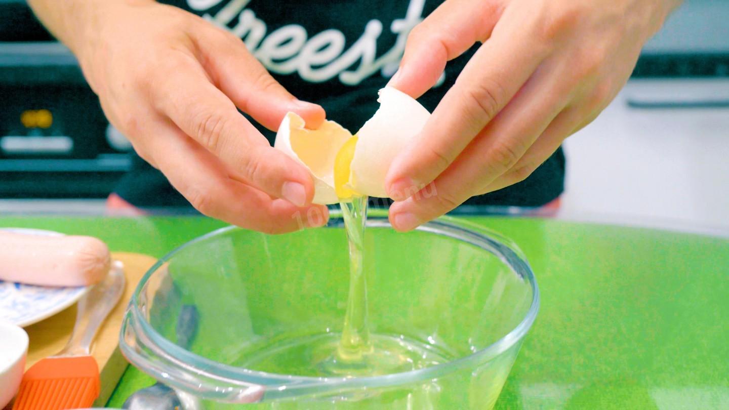 Шаг 2 приготовления Вкуснейшая яичница с сыром на завтрак