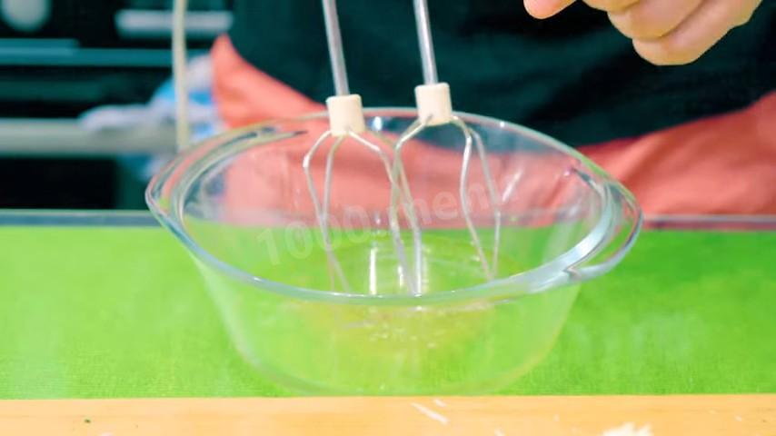Шаг 6 приготовления Вкуснейшая яичница с сыром на завтрак