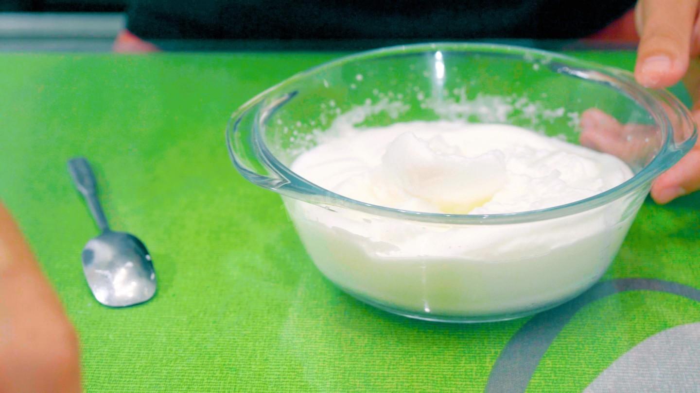 Шаг 7 приготовления Вкуснейшая яичница с сыром на завтрак