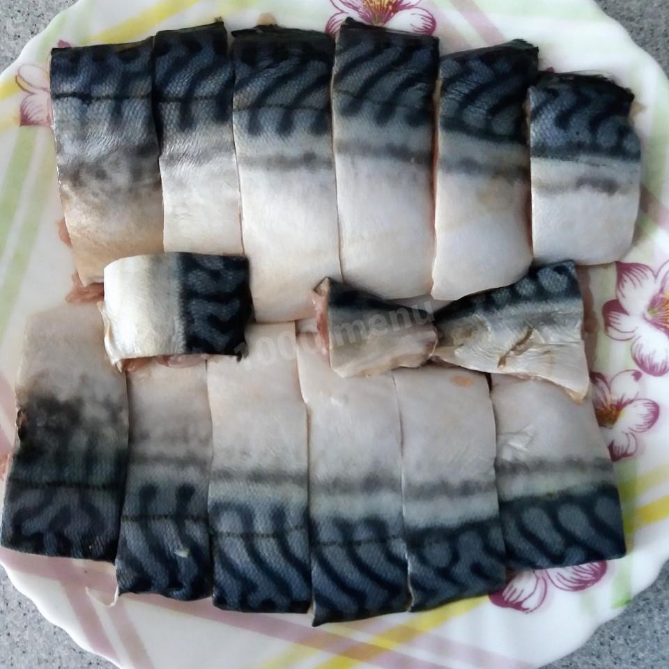 Шаг 2 приготовления Скумбрия запеченная с овощами в сливках в духовке