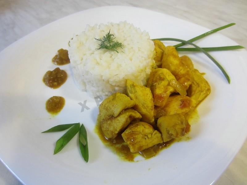 Обложка рецепта Вкусная курица в соусе карри с чесноком