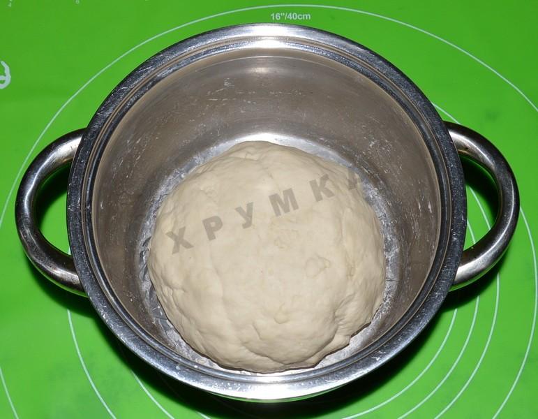 Шаг 4 приготовления Закрытая пицца кальцоне с курицей и грибами