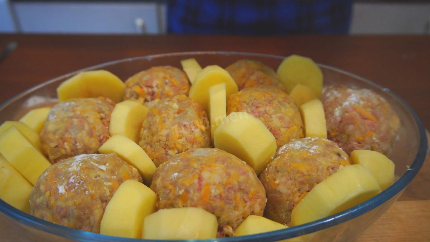 Шаг 13 приготовления Сочные биточки с картошкой и сыром
