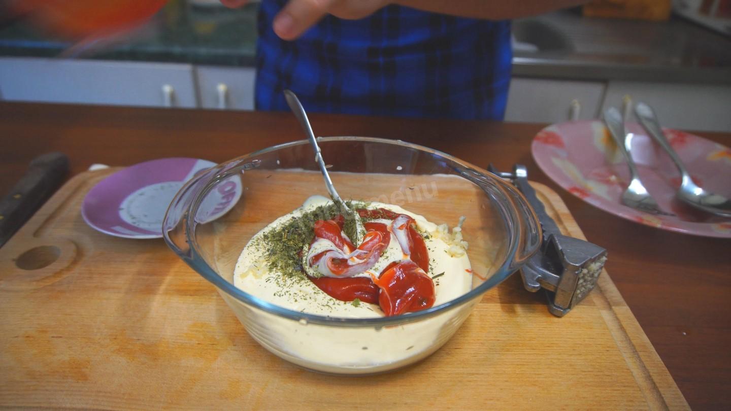 Шаг 9 приготовления Сочные биточки с картошкой и сыром