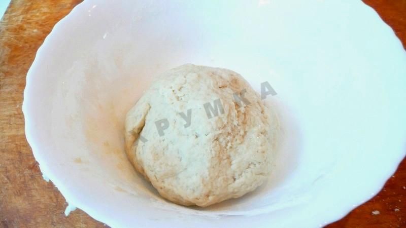 Шаг 4 приготовления Вареники на воде  и растительном масле вишневые