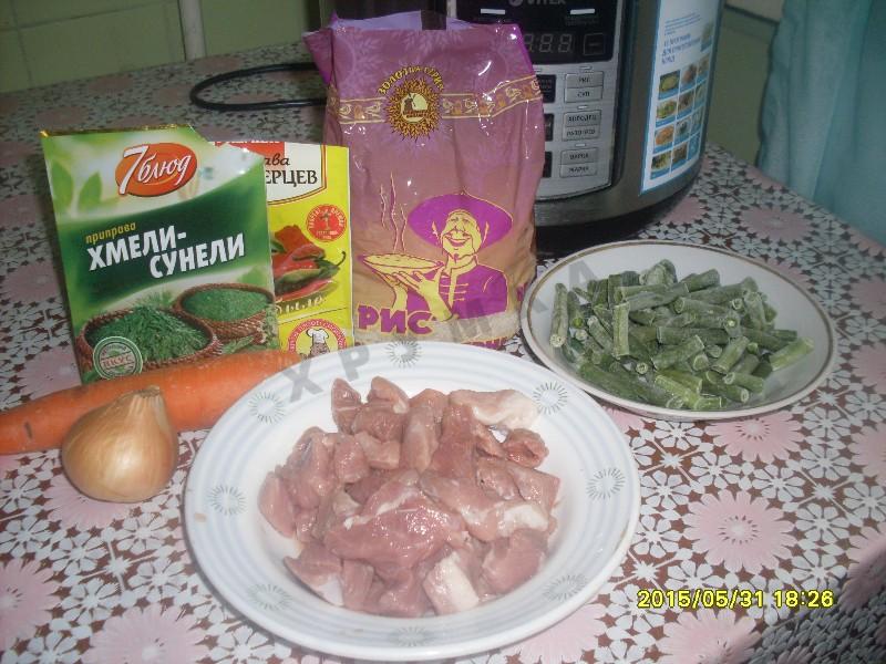 Шаг 1 приготовления Рис с мясом и овощами в мультиварке