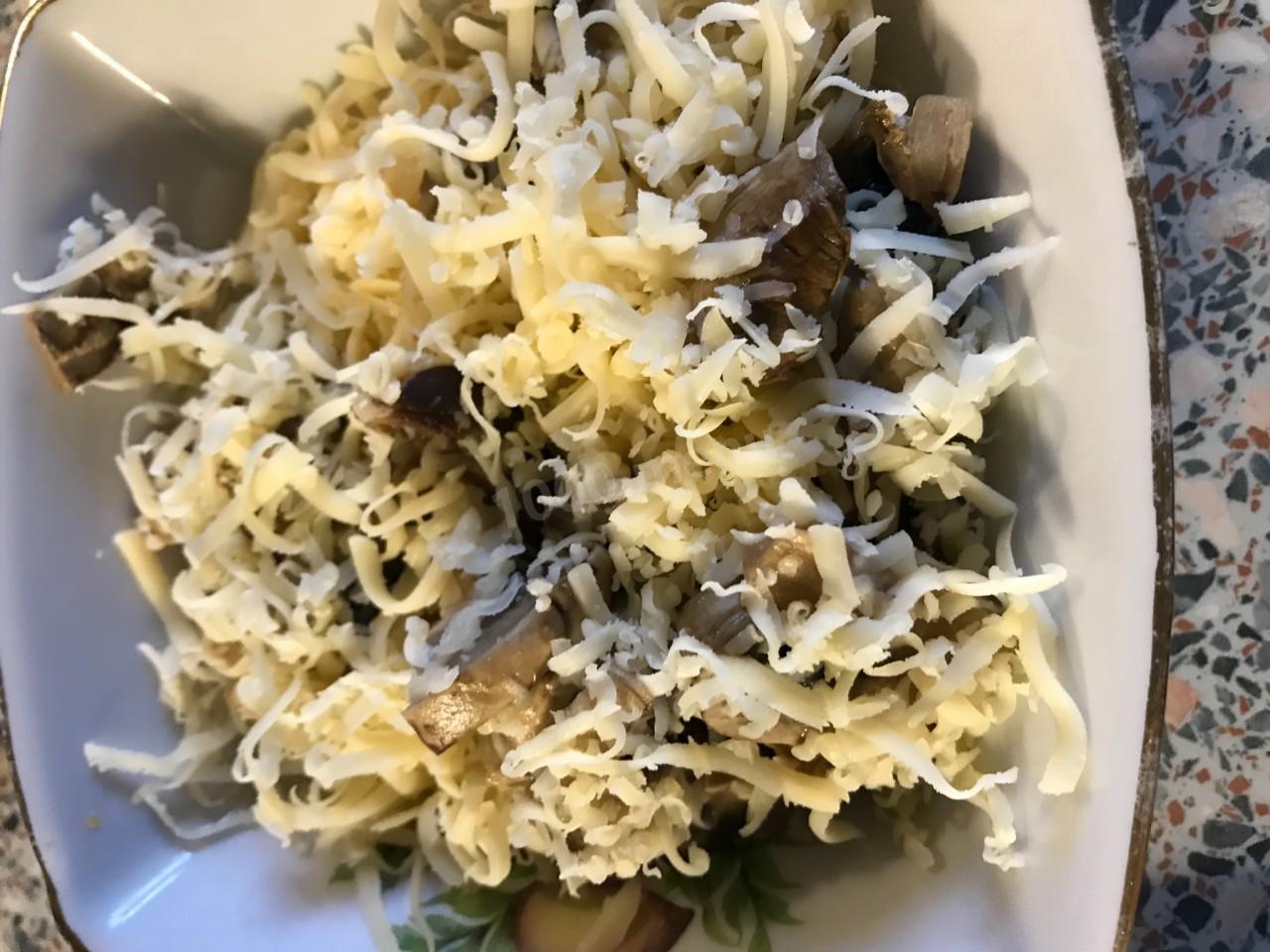 Шаг 4 приготовления Котлеты куриные с сыром и шампиньонами