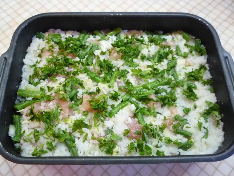Шаг 7 приготовления Филе курицы с зеленой стручковой фасолью и рисом в майонезе