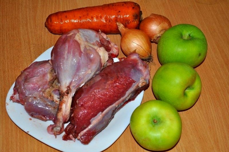 Шаг 1 приготовления Утка с яблоками в мультиварке