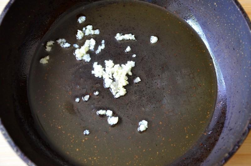 Шаг 2 приготовления Куриное филе с помидорами моцареллой в духовке