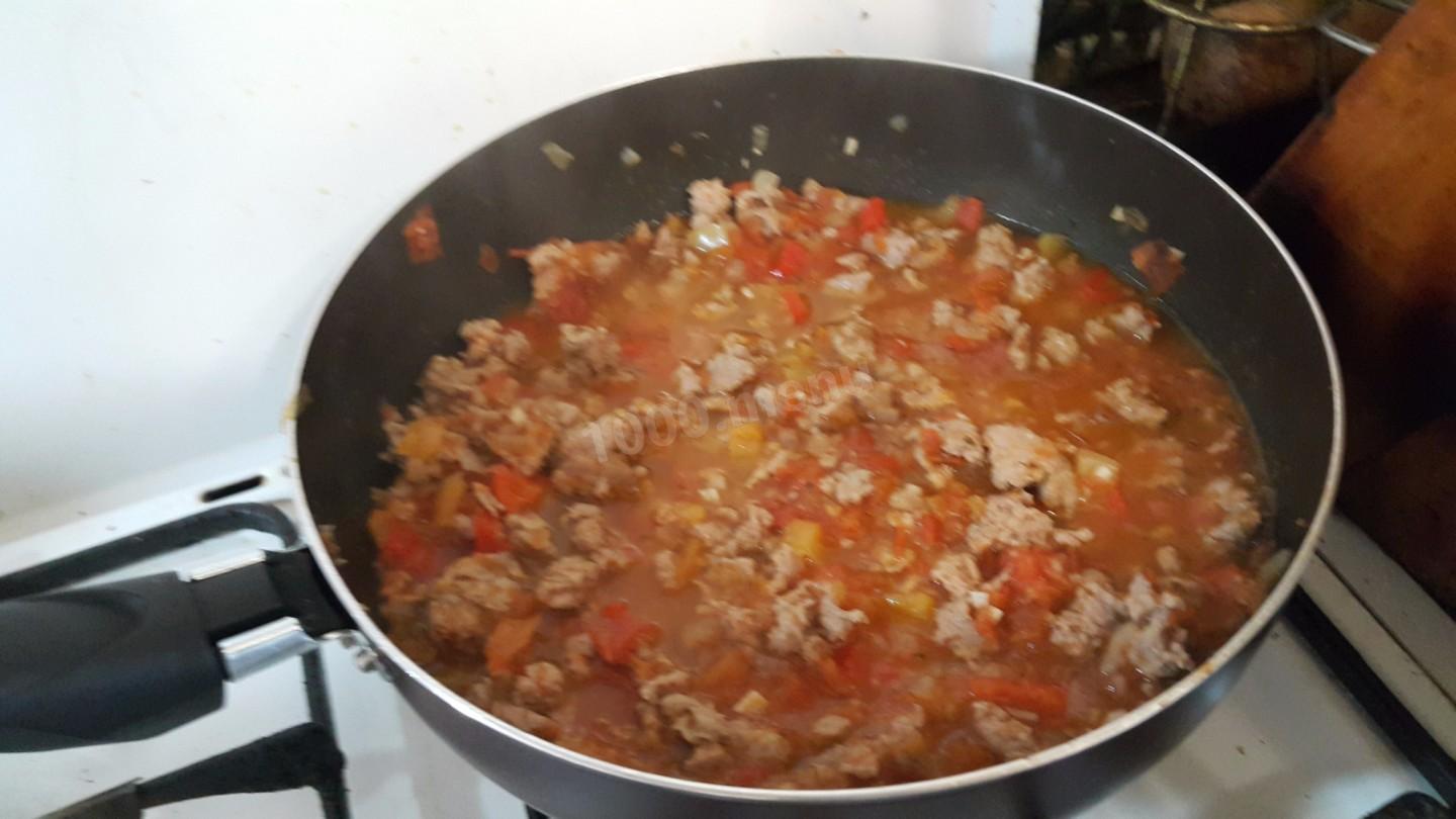 Шаг 7 приготовления Паста а-ля Болоньезе с помидорами