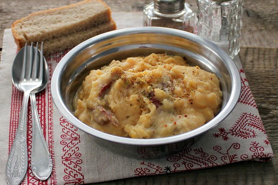 Обложка рецепта Гороховое пюре с ребрышками