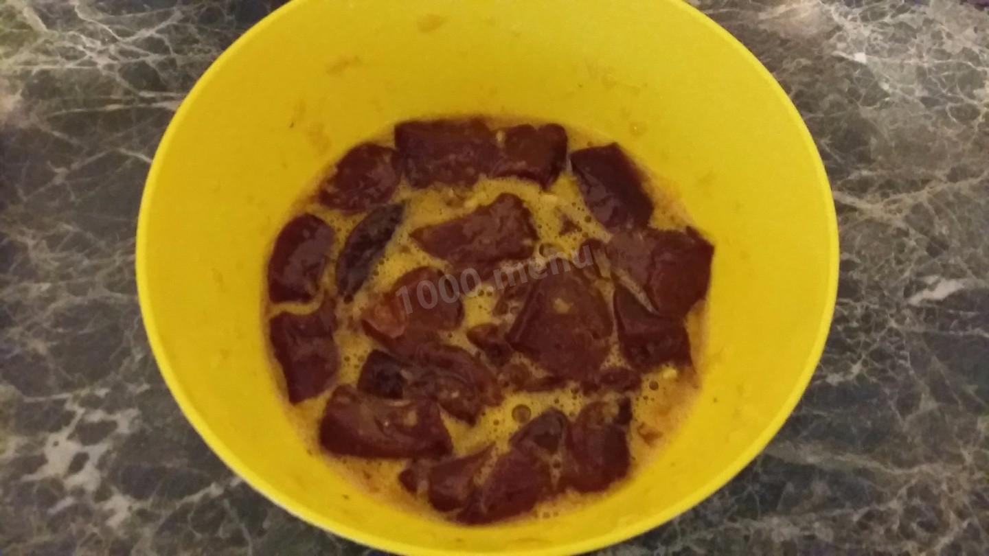 Шаг 4 приготовления Жареная говяжья печень в кукурузной муке