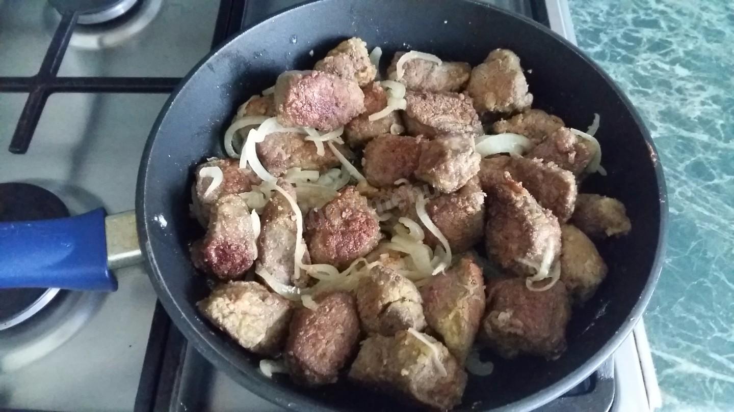 Шаг 8 приготовления Жареная говяжья печень в кукурузной муке
