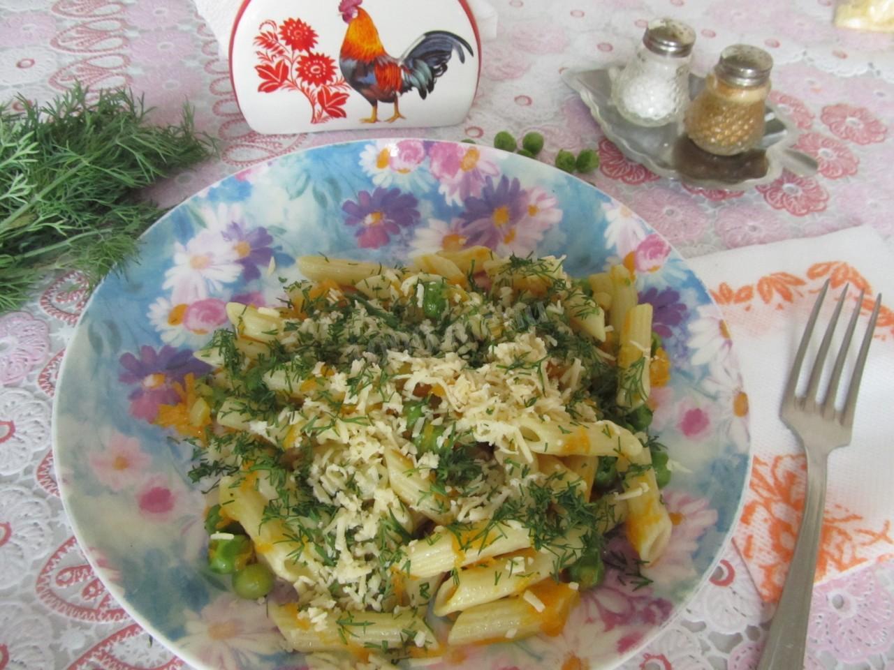 Обложка рецепта Макароны с зеленым горошком и сыром