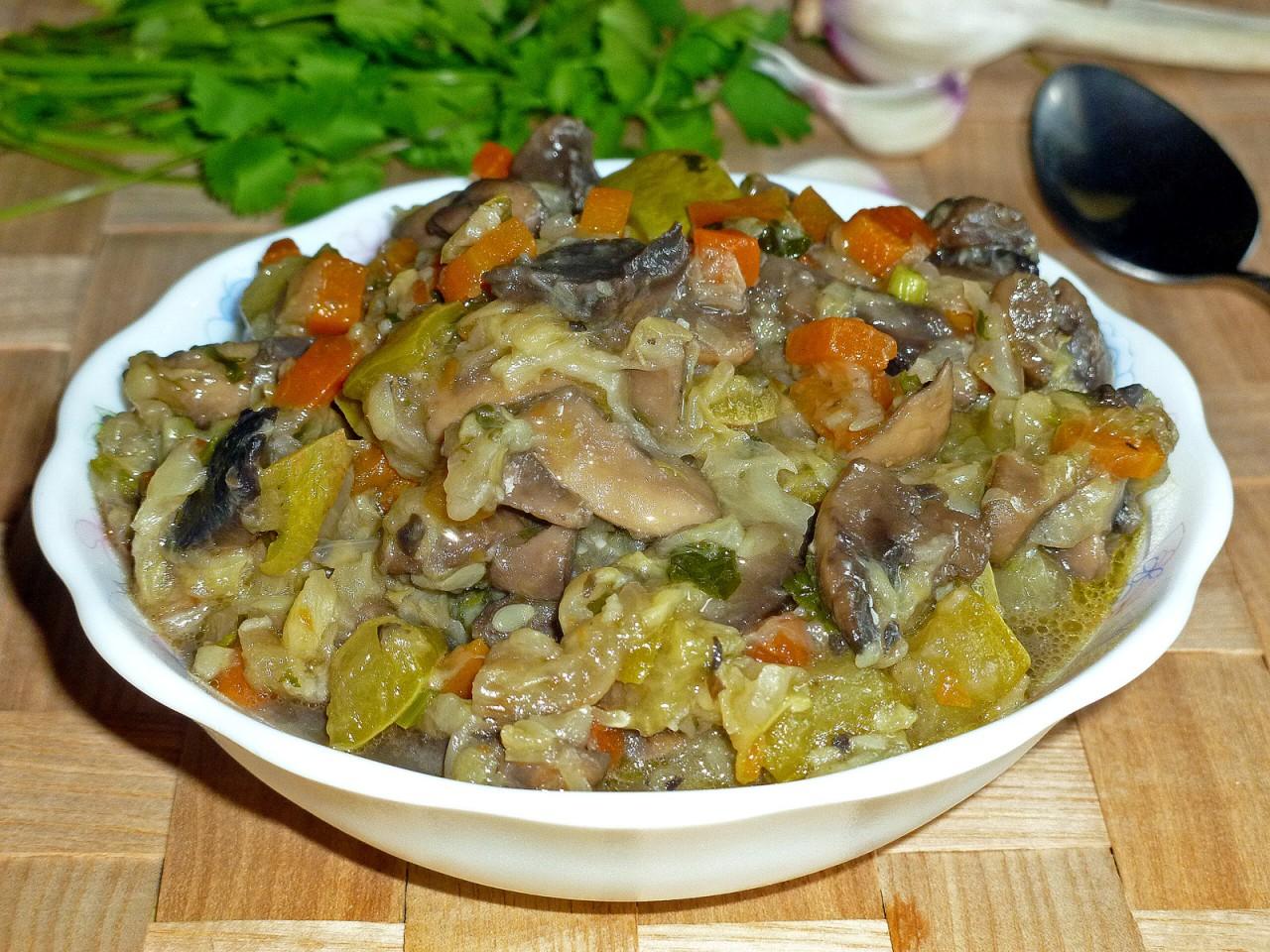Шаг 18 приготовления Овощное рагу с грибами без картошки и мяса