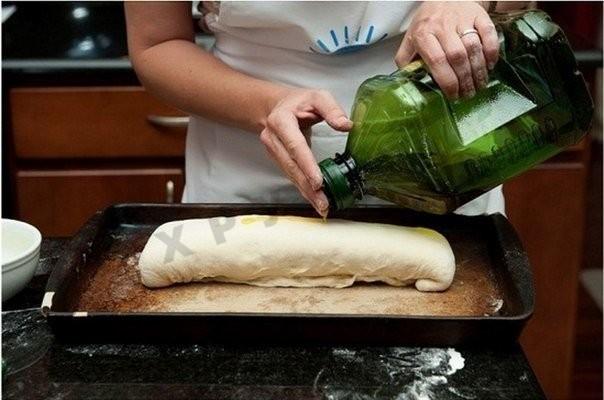Шаг 3 приготовления Стромболи или пицца в рулете