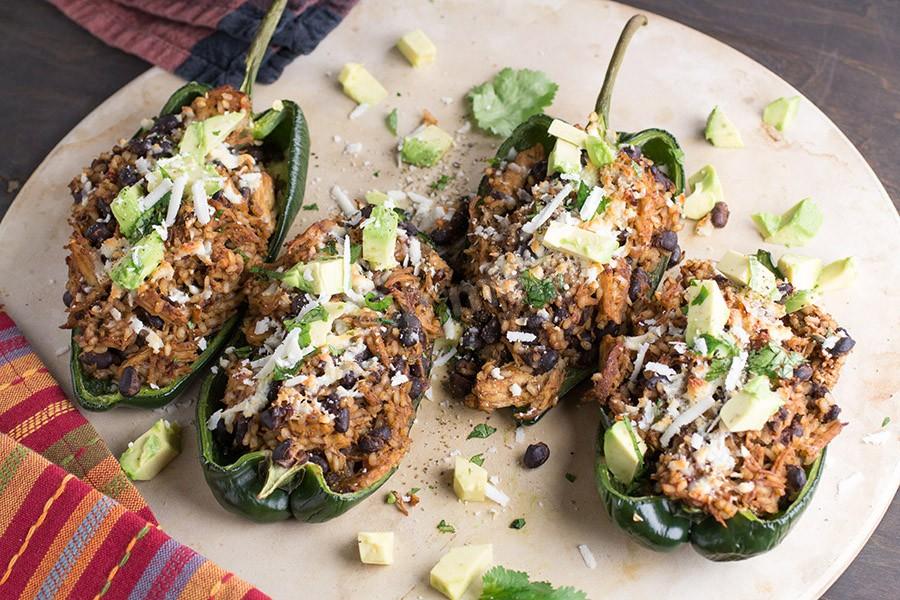 Обложка рецепта Таркинский перец фаршированный курицей рисом и бобами