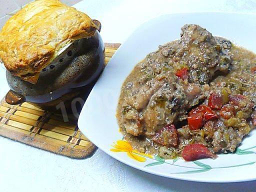 Обложка рецепта Мясо по-грузински в горшочках
