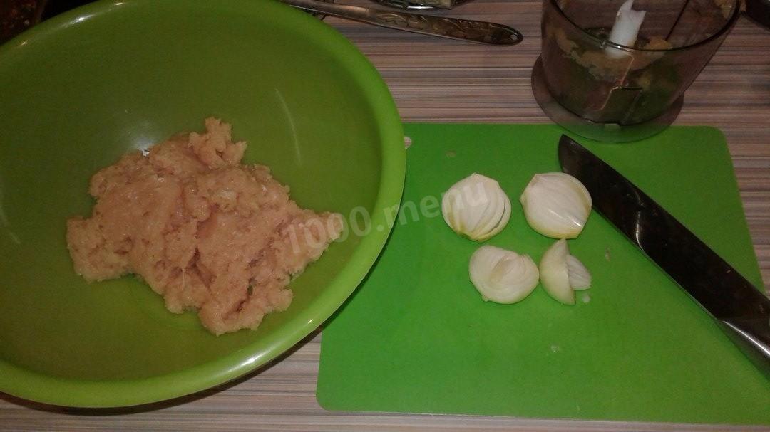 Шаг 2 приготовления Кабачково мясные котлеты в пароварке