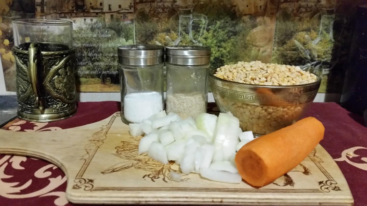 Шаг 1 приготовления Гороховая каша с морковью и луком в мультиварке