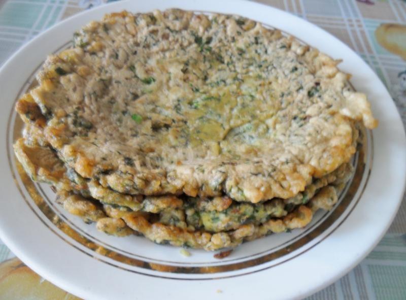 Шаг 10 приготовления Кюкю  из зелени