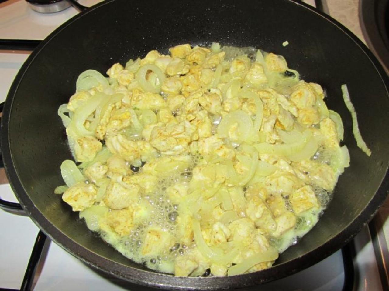 Шаг 9 приготовления Куриная грудка с апельсинами и болгарским перцем