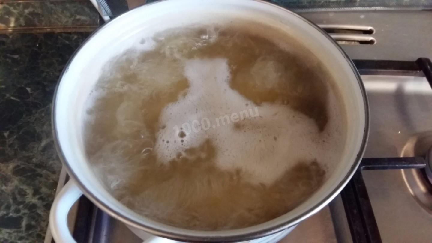 Шаг 3 приготовления Спагетти с курицей в сметанном соусе