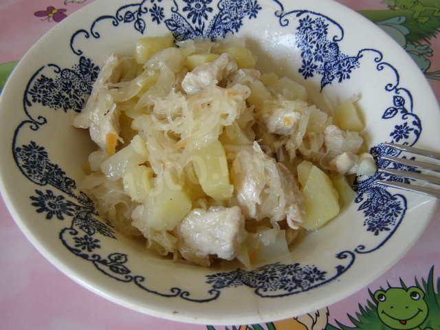 Шаг 9 приготовления Тушеная картошка с мясом и квашеной капустой