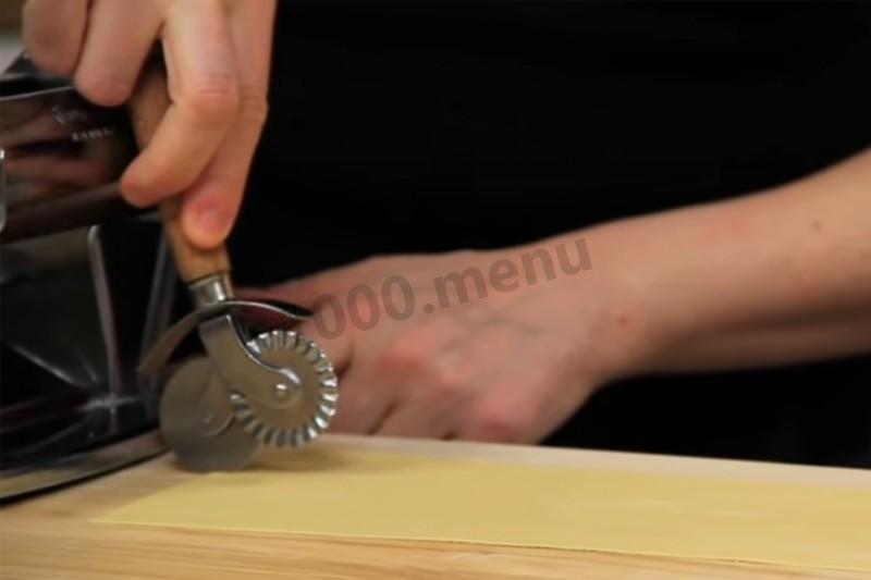 Шаг 18 приготовления Тортеллини с сыром