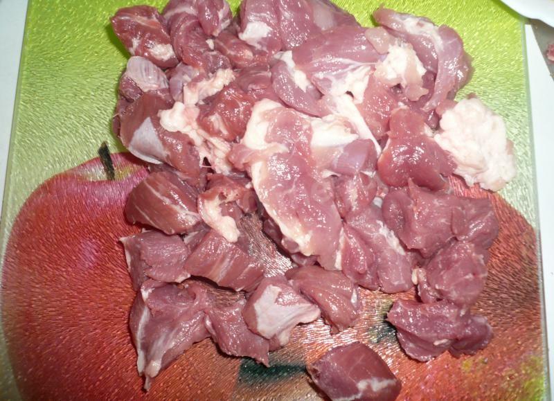 Шаг 2 приготовления Картофельный соус со свининой, морковью и майораном
