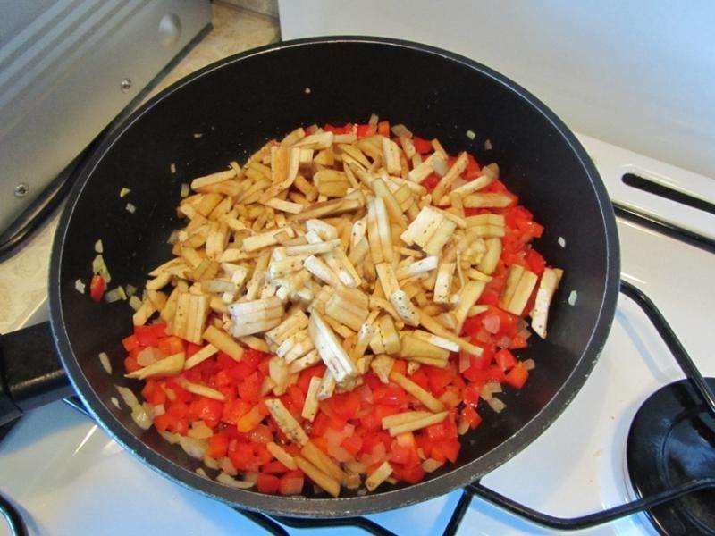 Шаг 12 приготовления Мексиканская кесадилья с курицей и сыром