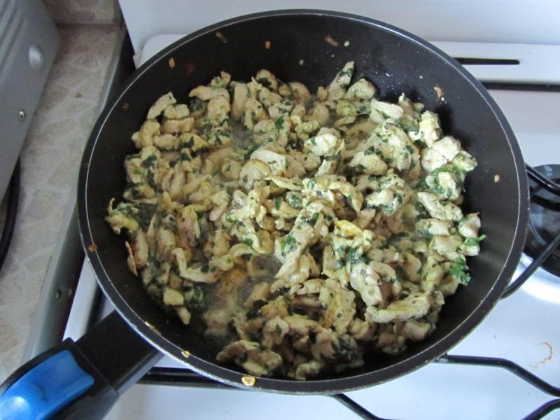 Шаг 13 приготовления Мексиканская кесадилья с курицей и сыром