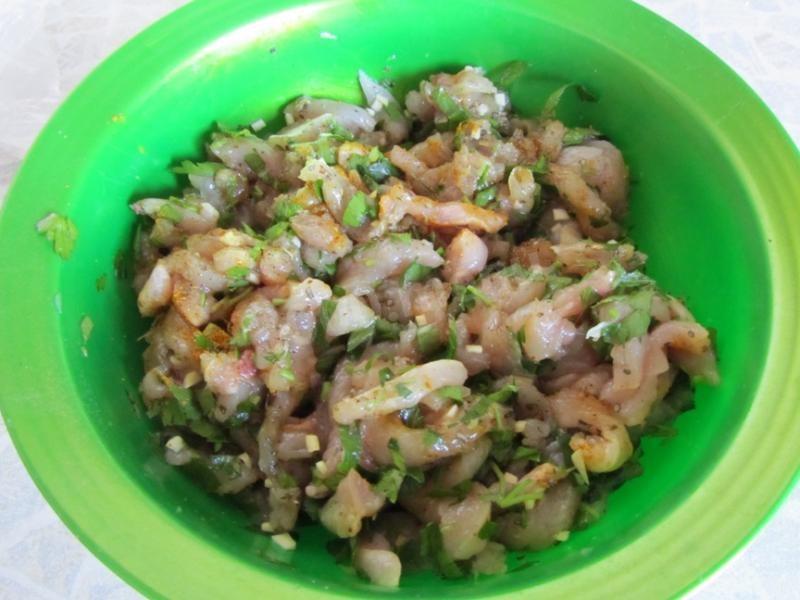 Шаг 7 приготовления Мексиканская кесадилья с курицей и сыром
