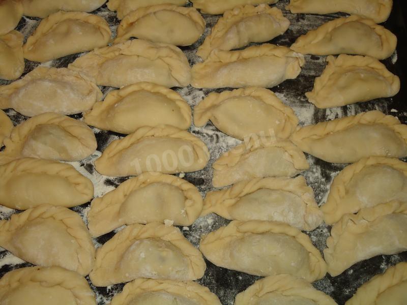 Шаг 8 приготовления Вареники картофельные с грибами