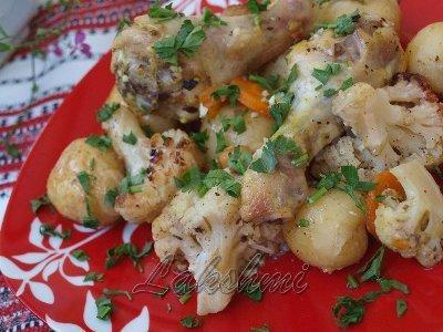 Шаг 6 приготовления Курица с картошкой и цветной капустой в духовке