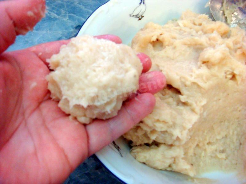 Шаг 15 приготовления Куриные котлеты с сыром Папараць кветка