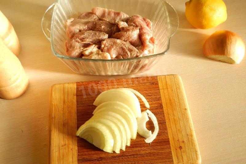 Шаг 4 приготовления Шашлык из свинины с лимоном в аэрогриле
