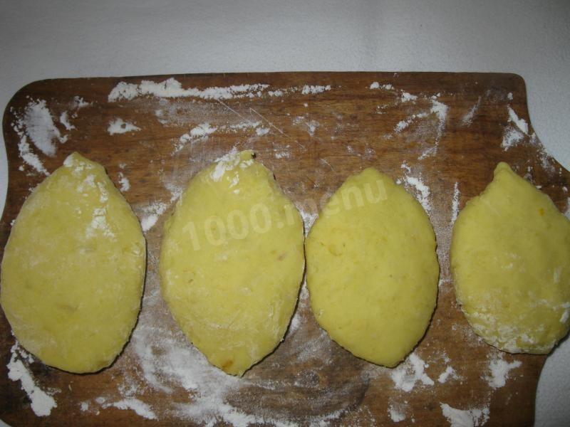 Шаг 5 приготовления Зразы картофельные с горохом и грибами