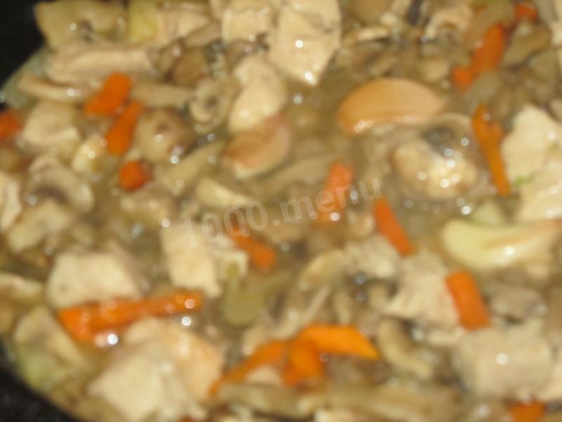 Шаг 6 приготовления Грибной плов с грибами и курицей