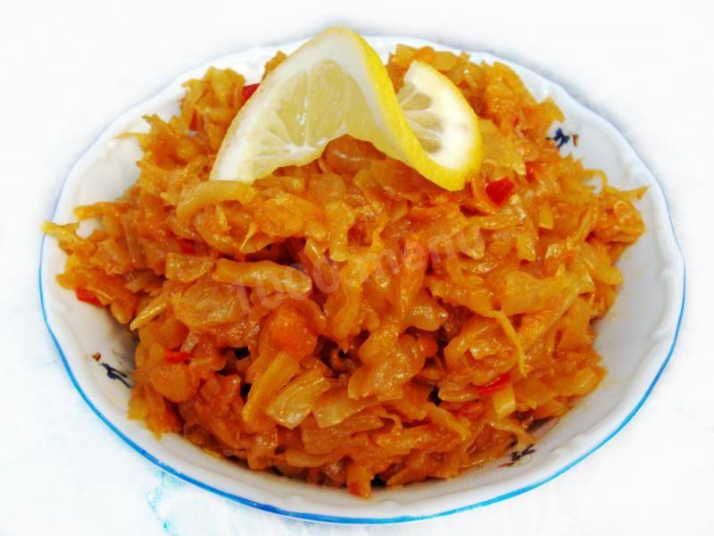Шаг 17 приготовления Тушеная квашеная капуста с морковью и болгарским перцем
