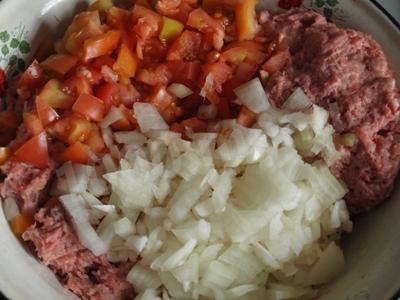 Шаг 1 приготовления Овощная запеканка с мясным фаршем