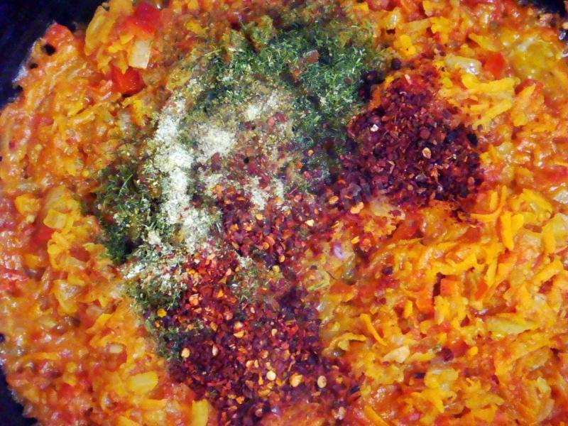 Шаг 16 приготовления Овощное рагу с грибами, кабачками и баклажанами