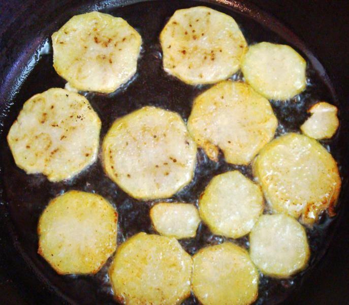 Шаг 8 приготовления Овощное рагу с грибами, кабачками и баклажанами