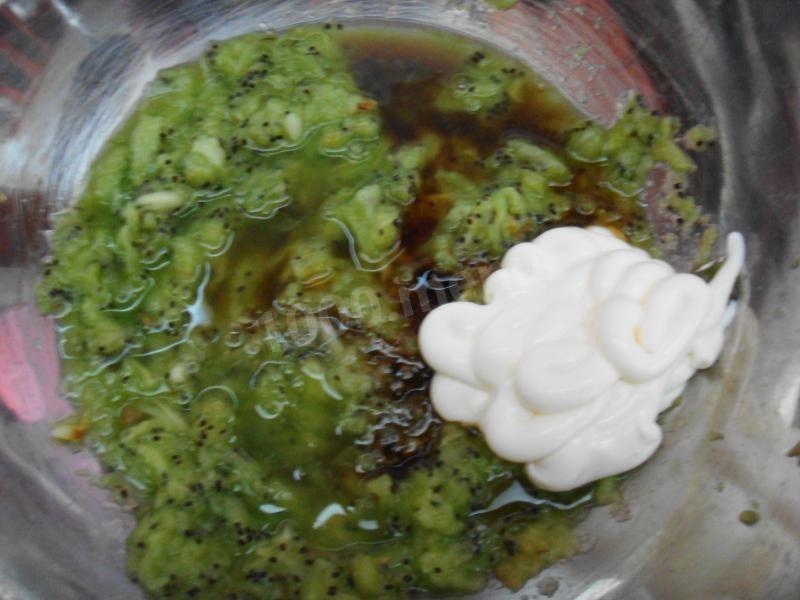 Шаг 8 приготовления Куриные ножки в маринаде из киви в рукаве в духовке
