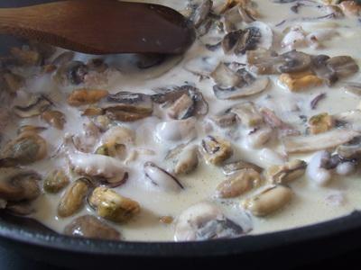 Шаг 3 приготовления Спагетти с морепродуктами