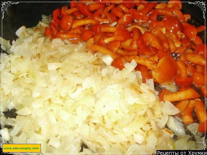 Шаг 4 приготовления Конверты из курицы с опятами