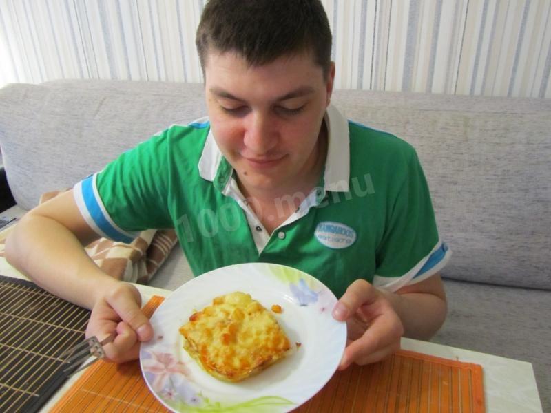 Шаг 15 приготовления Картофель с сосиской чесноком и майонезом в духовке